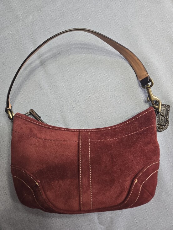 ✨ Vintage Coach Soho Suede Shoulder Bag — Rare 2004 Y2K Piece ✨